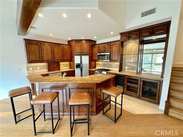 Detail Gallery Image 3 of 25 For 2316 Vista Hogar, Newport Beach,  CA 92660 - 3 Beds | 2 Baths