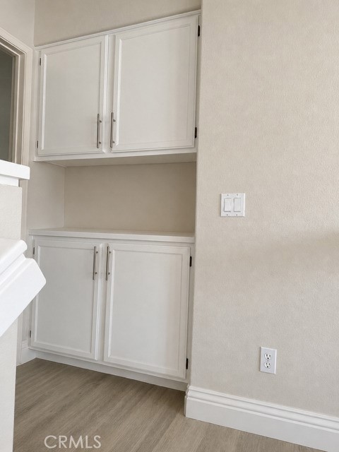 https://media.crmls.org/medias/ce687af2-53fe-468a-8ea0-5904ba5f6d90.jpg?preset=X-Large