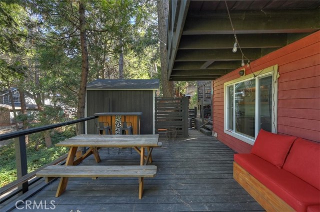 23463 The Blind Trail, Crestline, CA 92325