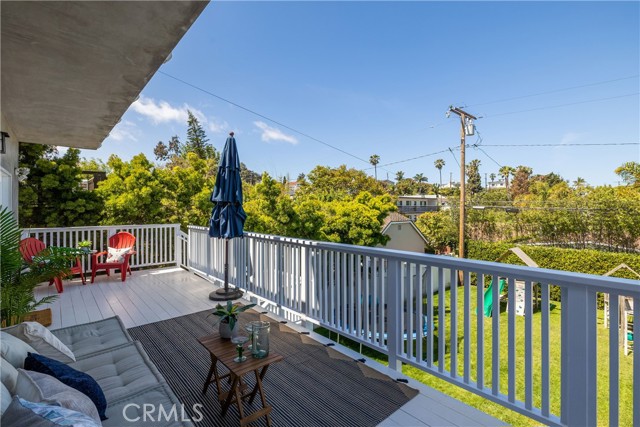 523 Juanita Avenue, Redondo Beach, California 90277, 5 Bedrooms Bedrooms, ,2 BathroomsBathrooms,Residential,Sold,Juanita,SB22083866