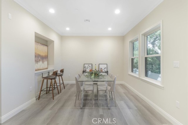 Detail Gallery Image 15 of 39 For 569 Lincoln Ave #8,  Pasadena,  CA 91103 - 3 Beds | 2 Baths