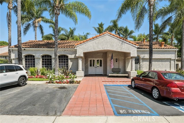 6050 Via Montanez, Camarillo CA: https://media.crmls.org/medias/ce69cb03-325f-406c-96dc-7214f73cf346.jpg