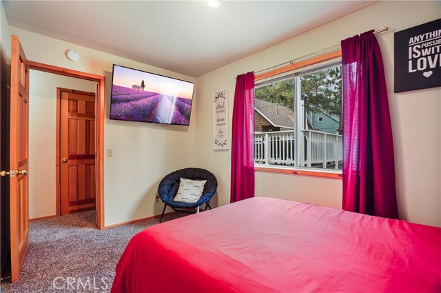 Detail Gallery Image 17 of 48 For 758 Jeffries Rd, Big Bear Lake,  CA 92315 - 3 Beds | 2 Baths