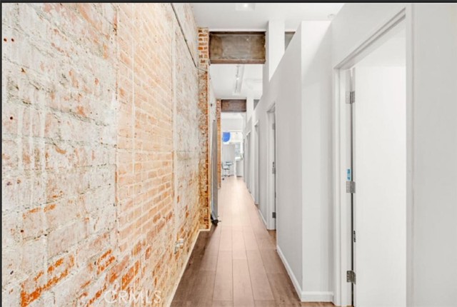 322 S Robertson Blvd, Los Angeles CA: https://media.crmls.org/medias/ce6b6b75-960c-44b1-bf6d-b600cb2c6df9.jpg