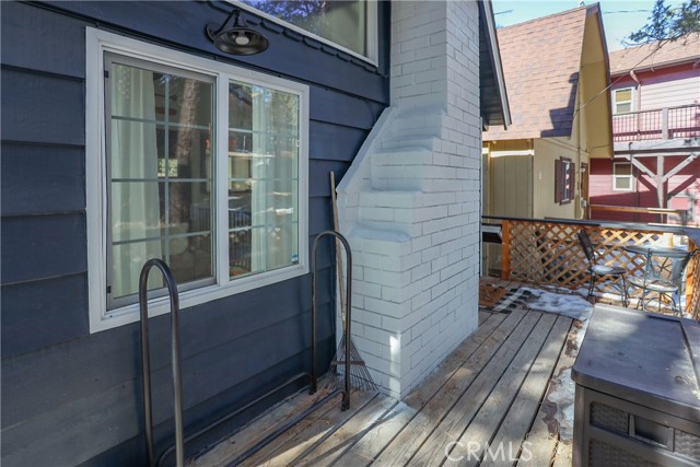 Detail Gallery Image 3 of 23 For 325 Hilltop Ln, Big Bear City,  CA 92314 - – Beds | – Baths