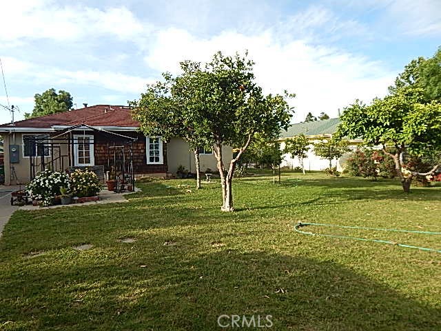 1427 Yolo Street, Corning CA: https://media.crmls.org/medias/ce6c18ef-a3dd-454d-bdcd-c2dcbdf558f6.jpg