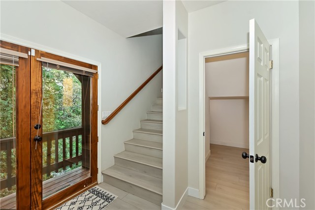 24586 Horst Drive, Crestline CA: https://media.crmls.org/medias/ce6c59c8-e8fc-40e9-9bb9-0d0a27fd8049.jpg