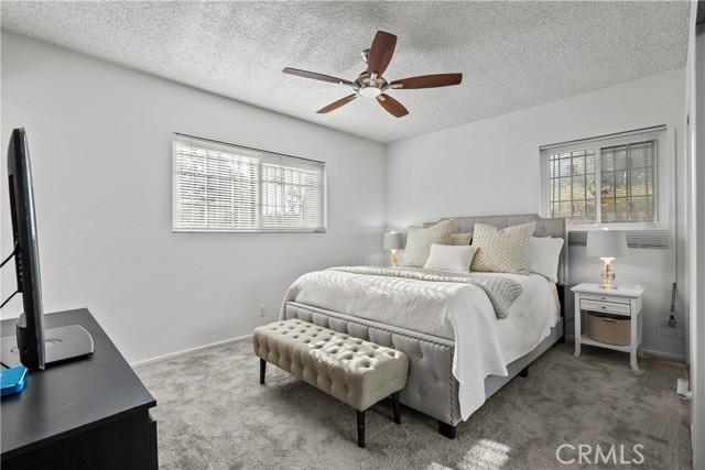 10625 Valjean Avenue, Granada Hills CA: https://media.crmls.org/medias/ce6c7e37-0bc8-47e9-be64-f4db767ad6fe.jpg