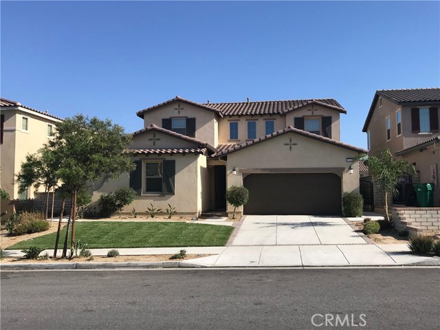 13285 Eaglebluff Ln, Eastvale, CA 92880