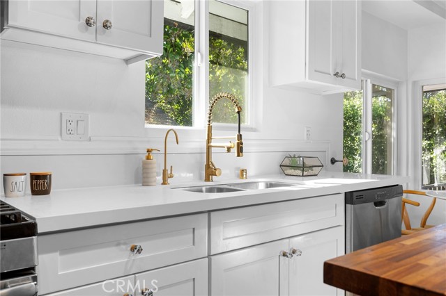 Detail Gallery Image 12 of 55 For 3720 Harriman, Los Angeles,  CA 90032 - 4 Beds | 3 Baths