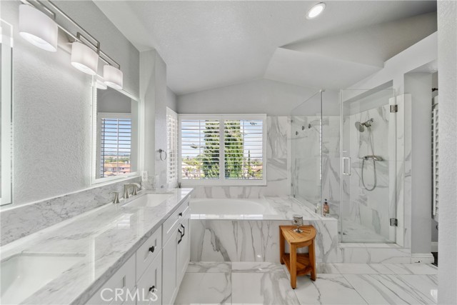 13555 Via San Remo, Chino Hills CA: https://media.crmls.org/medias/ce6d56ce-c143-4ce2-b1e0-a8950416977c.jpg
