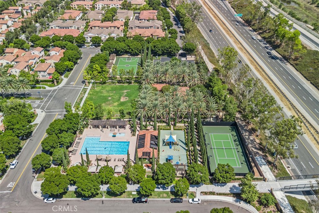 Ce6d76a5 F5e7 4cf8 A273 68fd707ea7d6