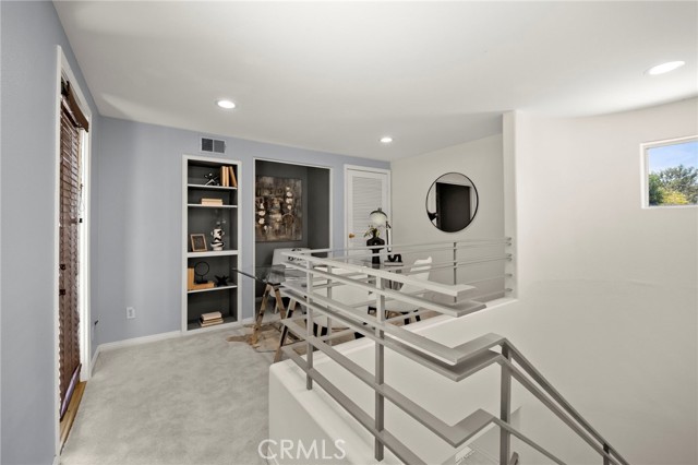 Detail Gallery Image 26 of 32 For 12919 Bloomfield St #1,  Studio City,  CA 91604 - 3 Beds | 3 Baths