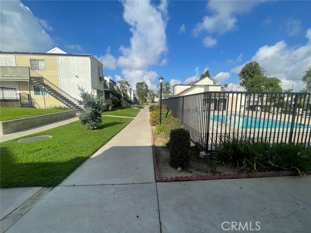 Detail Gallery Image 16 of 17 For 619 Bristol #17,  Santa Ana,  CA 92703 - 1 Beds | 1 Baths