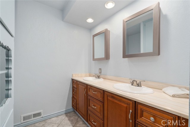 Detail Gallery Image 27 of 49 For 4303 N Golden, San Bernardino,  CA 92404 - 5 Beds | 3/1 Baths
