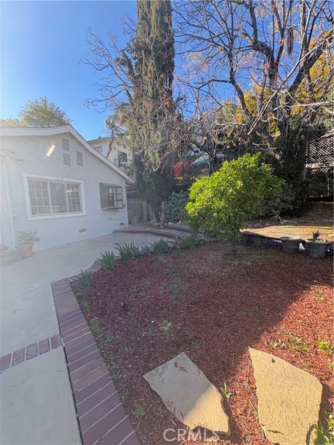 Detail Gallery Image 21 of 22 For 20955 De Mina, Woodland Hills,  CA 91364 - 3 Beds | 2 Baths