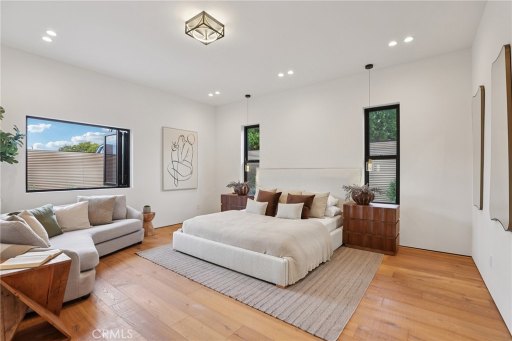 MLS #SB25240312 image #3