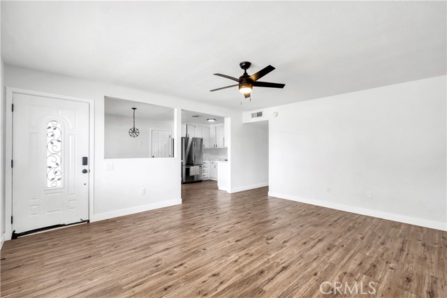 9213 Jacaranda Avenue, California City CA: https://media.crmls.org/medias/ce702707-1fb3-4d50-83df-715e7bbe3102.jpg