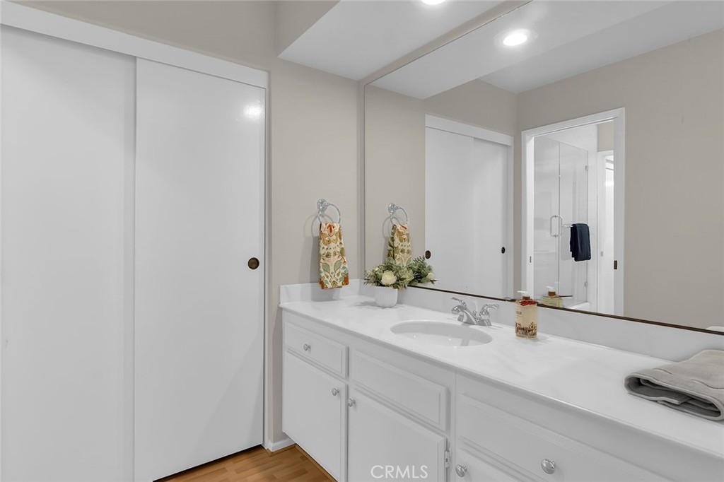 MLS #OC25257716 image #35