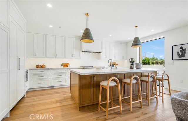 Detail Gallery Image 31 of 46 For 1759 Glenneyre St, Laguna Beach,  CA 92651 - 5 Beds | 5/1 Baths