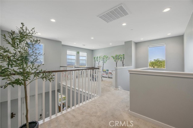 Detail Gallery Image 21 of 54 For 18171 Hedgerow Way, Saugus,  CA 91350 - 4 Beds | 2/1 Baths