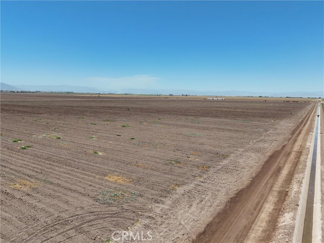 125 Wienert Road, Imperial CA: https://media.crmls.org/medias/ce7212ff-affe-4a52-b960-9e47c6e8126d.jpg