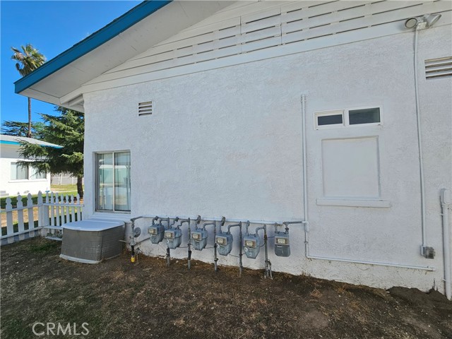 545 N 2nd, Banning CA: https://media.crmls.org/medias/ce721c30-3c22-427a-bf54-329c0fa80ba1.jpg
