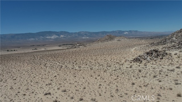 Detail Gallery Image 11 of 40 For 4 Rabbit Springs Rd, Lucerne Valley,  CA 92356 - – Beds | – Baths