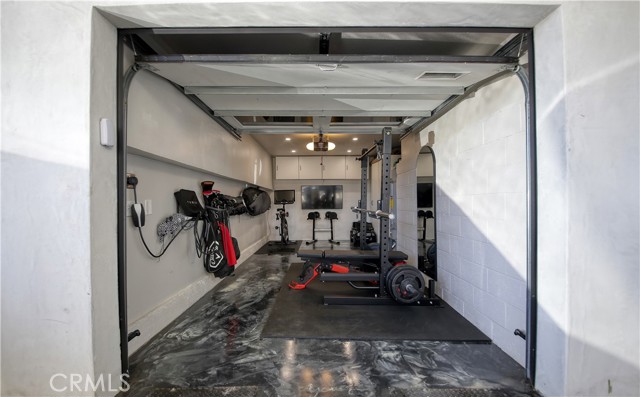 2910 3rd Avenue, Corona del Mar CA: https://media.crmls.org/medias/ce72dbe0-8d56-495d-81c2-87ea881f5337.jpg