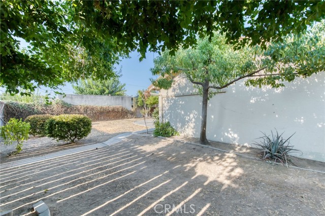 Detail Gallery Image 33 of 35 For 1011 N Thorne Ave, Fresno,  CA 93728 - 3 Beds | 1 Baths