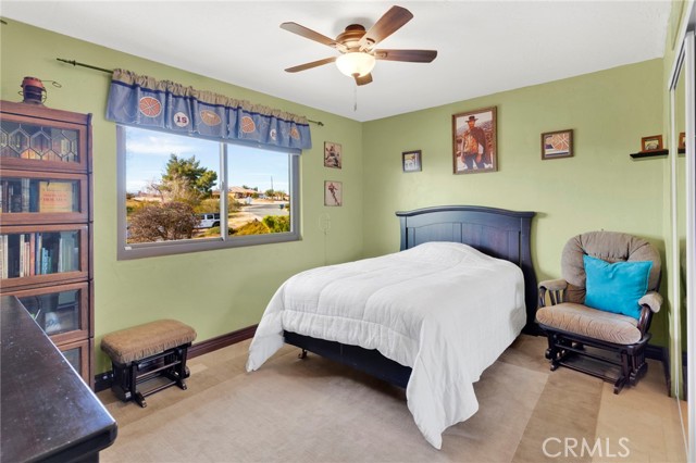 Detail Gallery Image 38 of 75 For 19978 Eyota, Apple Valley,  CA 92308 - 4 Beds | 3 Baths