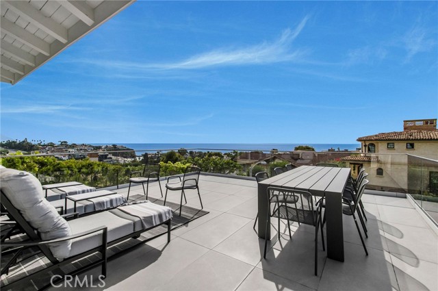 Detail Gallery Image 22 of 72 For 934 Emerald Bay, Laguna Beach,  CA 92651 - 3 Beds | 3/1 Baths