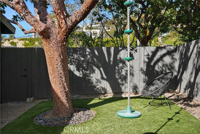 592 Bluebird Canyon Drive, Laguna Beach CA: https://media.crmls.org/medias/ce74b1b6-14d7-4ce2-a177-30a955c2b268.jpg