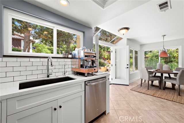 Detail Gallery Image 8 of 29 For 34550 Calle Naranja, Dana Point,  CA 92624 - 3 Beds | 3 Baths