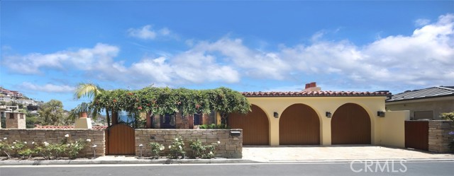 1131 Emerald Bay, Laguna Beach CA: https://media.crmls.org/medias/ce760f79-81b6-46ed-b460-298f83c7cc95.jpg