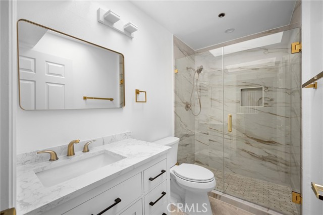 Detail Gallery Image 24 of 35 For 1165 Linden Ave a,  Glendale,  CA 91201 - 3 Beds | 3/1 Baths