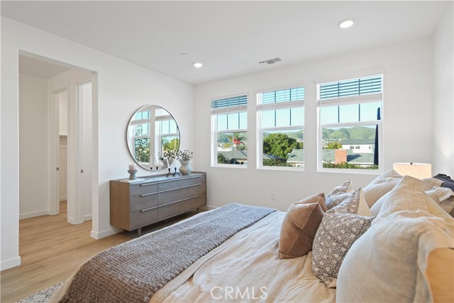 Detail Gallery Image 30 of 36 For 2352 Channel Drive #101,  Ventura,  CA 93003 - 4 Beds | 2/1 Baths