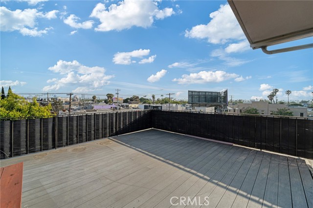 Detail Gallery Image 15 of 26 For 807 N Sycamore Ave #6,  Los Angeles,  CA 90038 - 3 Beds | 3 Baths