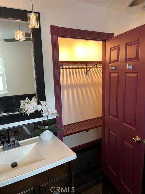 757 Horseshoe Circle, Vista CA: https://media.crmls.org/medias/ce780dc8-4457-47fd-9e7c-df54fb140c70.jpg