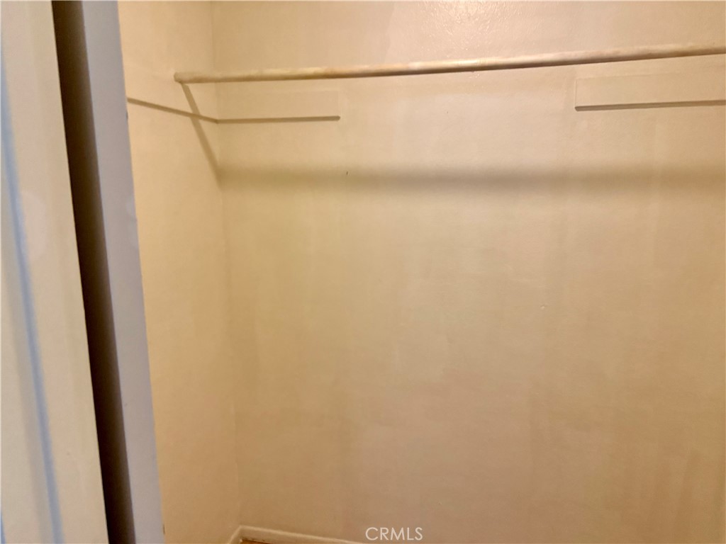 https://media.crmls.org/medias/ce78cec3-d0ff-4c16-acff-dbdde2faa53c.jpg?preset=X-Large
