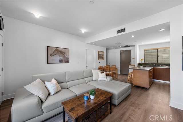 1700 Sawtelle BLVD Unit: 317