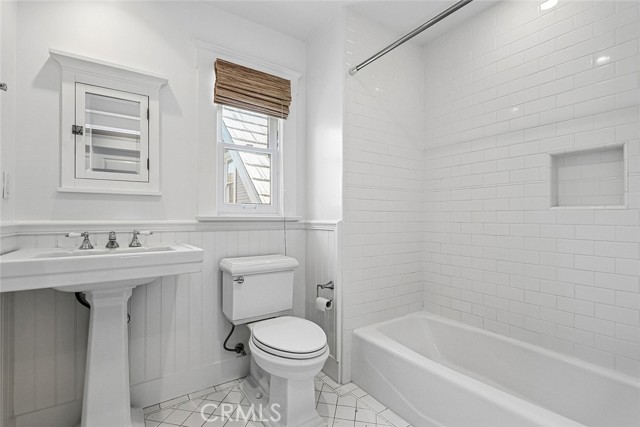 413 Emerald Street, Redondo Beach, California 90277, 3 Bedroom Bedrooms, 0 ,2 BathroomBathrooms,Residential,For Sale,Emerald,0,SB26185500 413 Emerald Street, Redondo Beach, California 90277, 3 Bedroom Bedrooms, 0 ,2 BathroomBathrooms,Residential,For Sale,Emerald,0,SB26185500