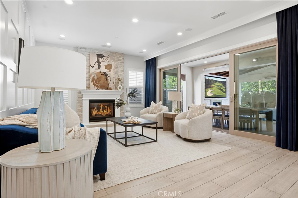 MLS #OC25270445 image #14