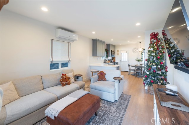 Detail Gallery Image 6 of 25 For 2350 249th St, Lomita,  CA 90717 - 2 Beds | 1 Baths