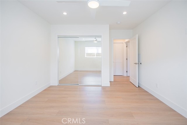 Detail Gallery Image 15 of 20 For 413 S Kenneth Rd #201,  Burbank,  CA 91501 - 2 Beds | 2 Baths
