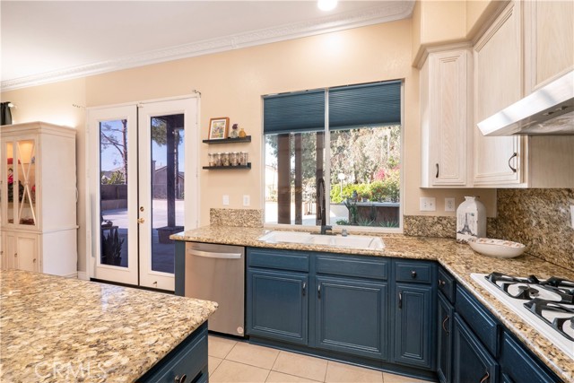 Detail Gallery Image 17 of 59 For 971 Haley Talbert Dr, Corona,  CA 92881 - 4 Beds | 4/1 Baths