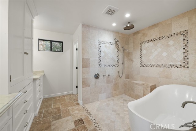 Image 18 of 35 For 72408 Desert Drive