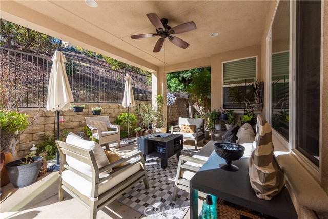 Detail Gallery Image 6 of 36 For 23811 Cahuilla Ct, Corona,  CA 92883 - 2 Beds | 2 Baths