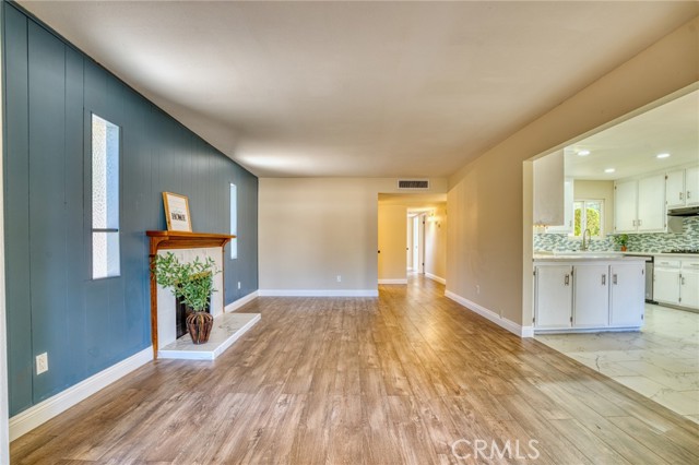 Detail Gallery Image 7 of 24 For 45209 Lorimer Ave, Lancaster,  CA 93534 - 3 Beds | 2 Baths