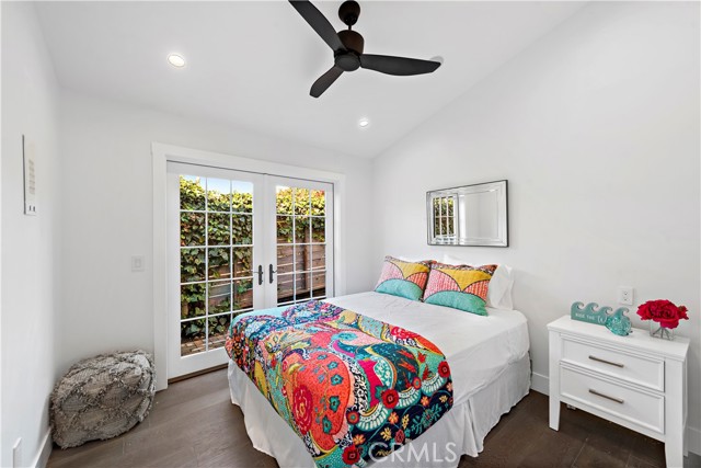 Detail Gallery Image 19 of 31 For 156 Pearl St, Laguna Beach,  CA 92651 - 3 Beds | 2 Baths